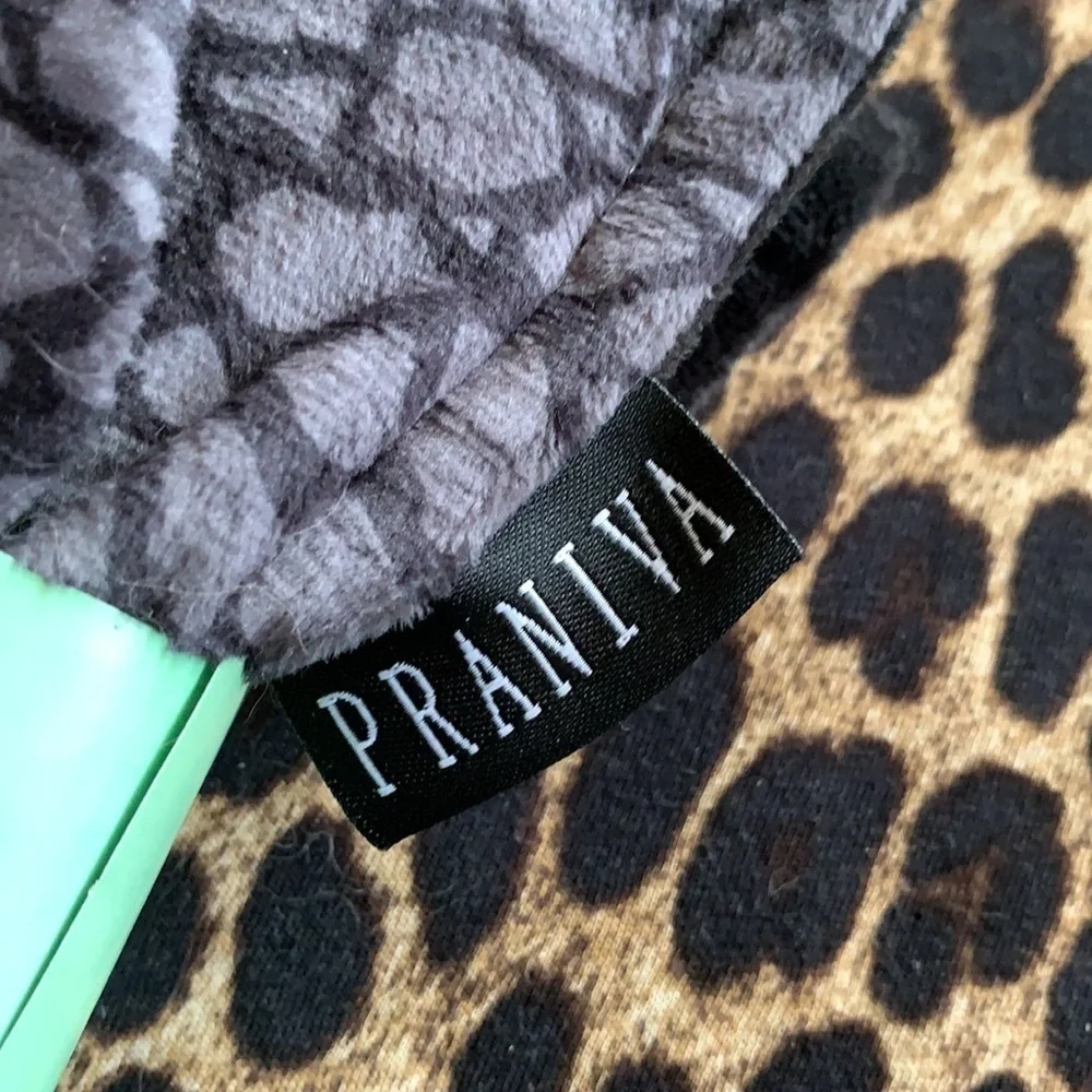 Brand New Praniva Aromatherapy Microwavable Neck Wrap & Weighted Eye Mask